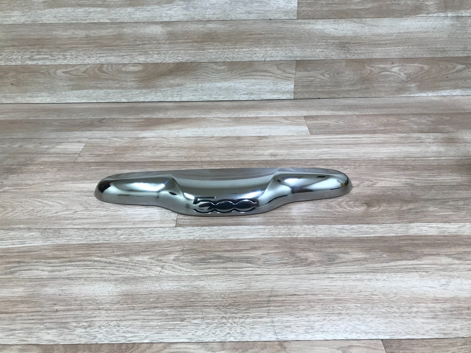 FIAT 500 OEM REAR TRUNK TAILGATE LID MOLDING HANDLE LATCH CHROME 2012-2017 FIAT 500 OEM REAR TRUNK TAILGATE LID MOLDING HANDLE LATCH CHROME 2012-2017