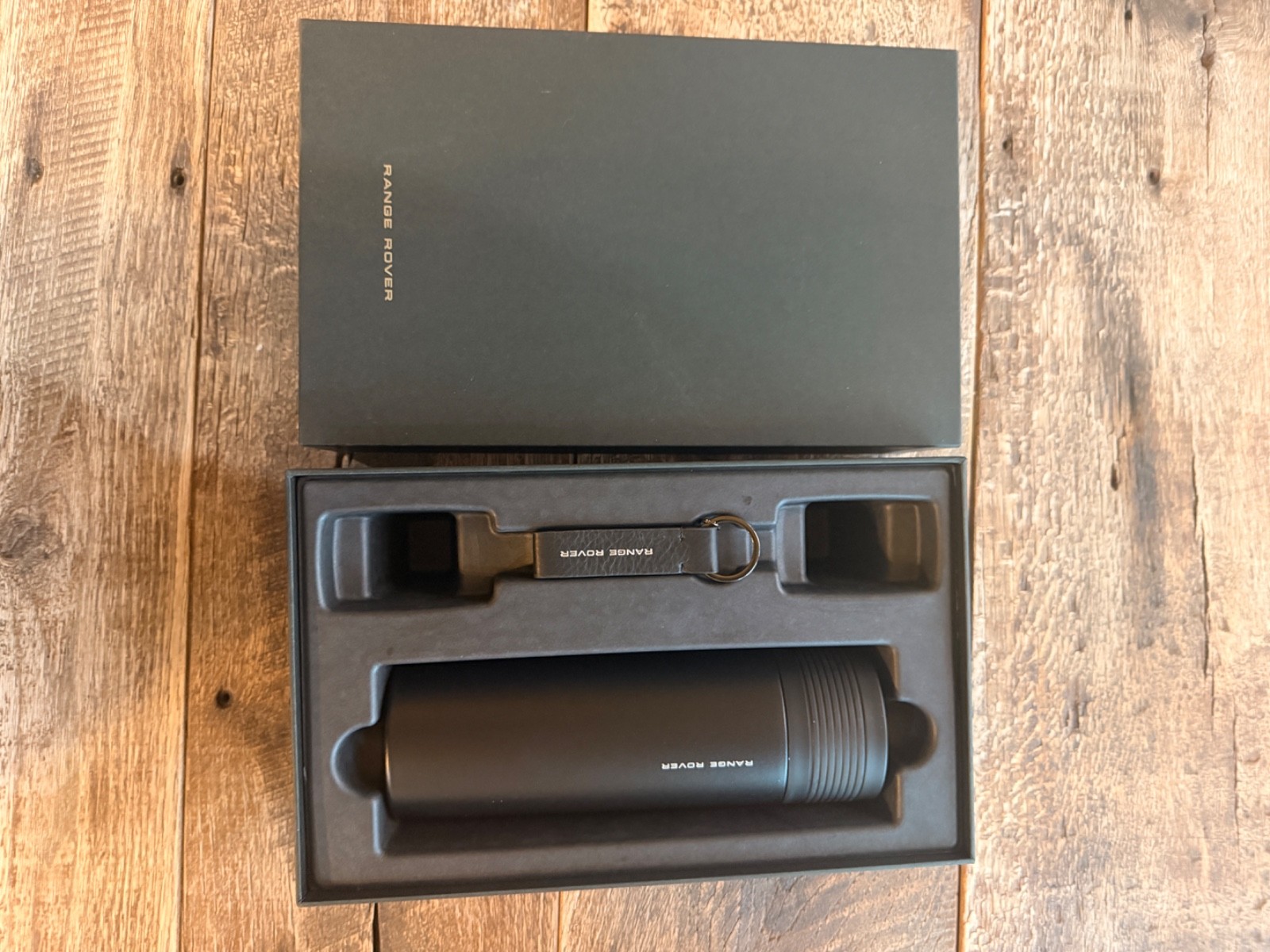 Range Rover OEM insulated tumbler and key chain Range Rover OEM insulated tumbler and key chain
