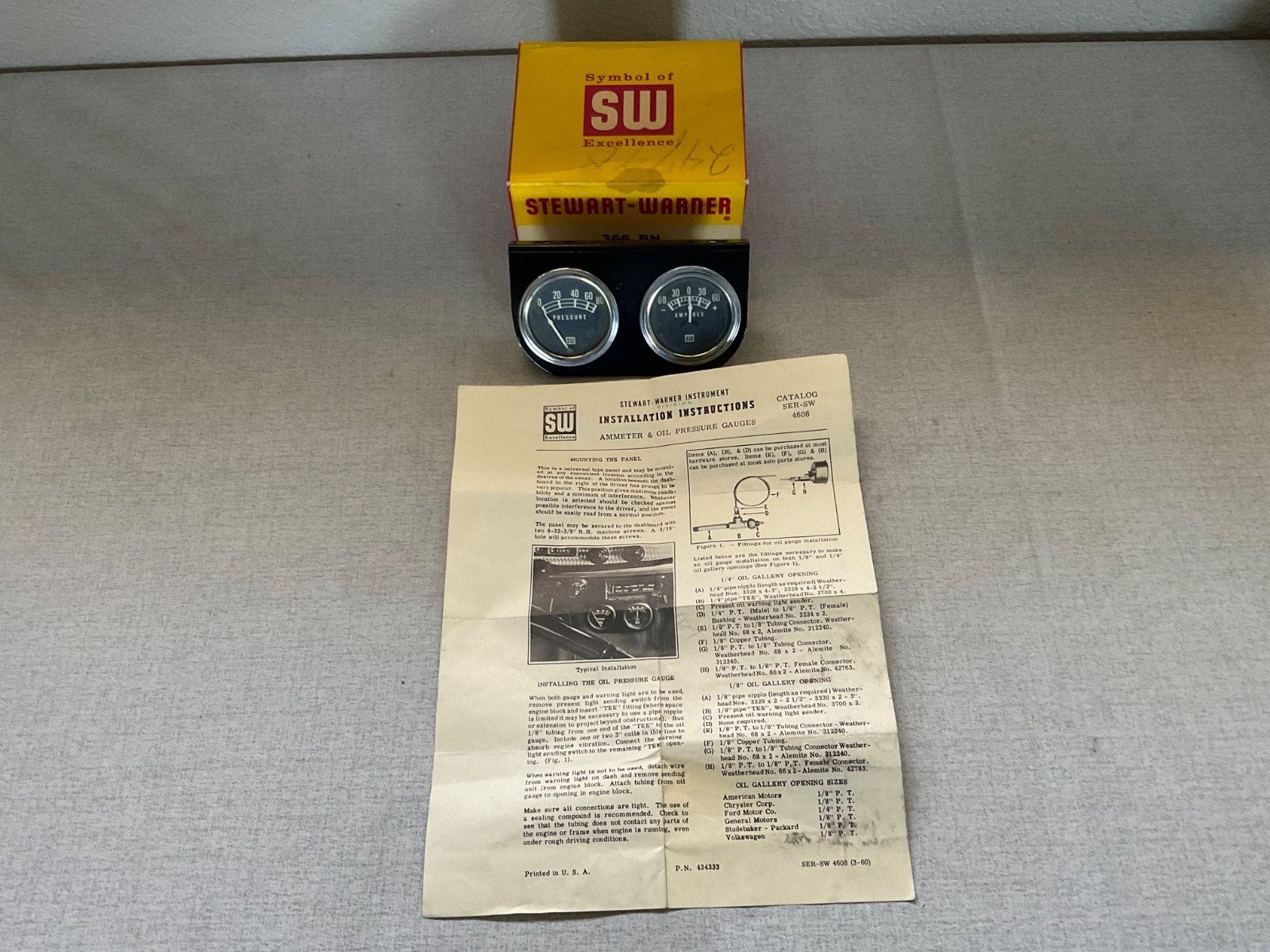 NOS Vintage Stewart-Warner MECHANICAL Oil Pressure Gauge, Ammeter  Bracket box