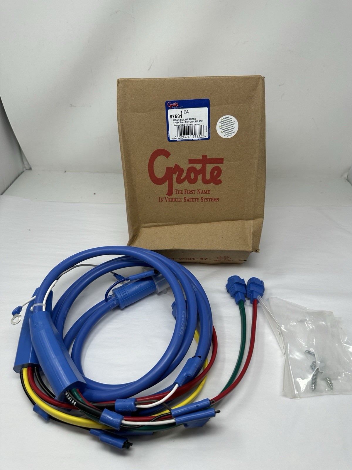 NEW Grote 67581 Ubs Harness Rear Sill Option, Blue Drop, Male Pin, 56 NEW Grote 67581 Ubs Harness Rear Sill Option, Blue Drop, Male Pin, 56