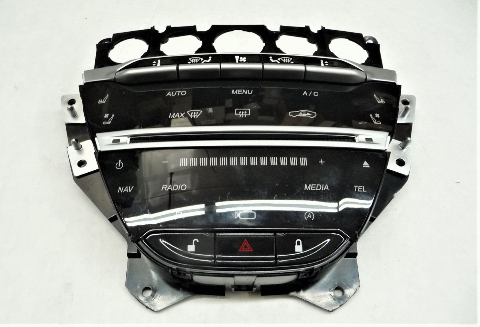 2017-2020 Aston Martin DB11 DBS A/C Heater Climate Control HY53-18C876-AA OEM