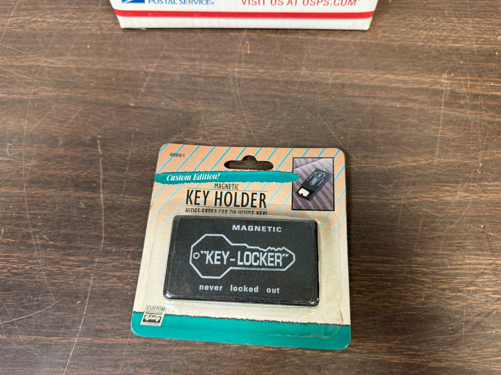 VINTAGE NOS MAGNETIC KEY LOCK HIDE AWAY KEY STORAGE 726