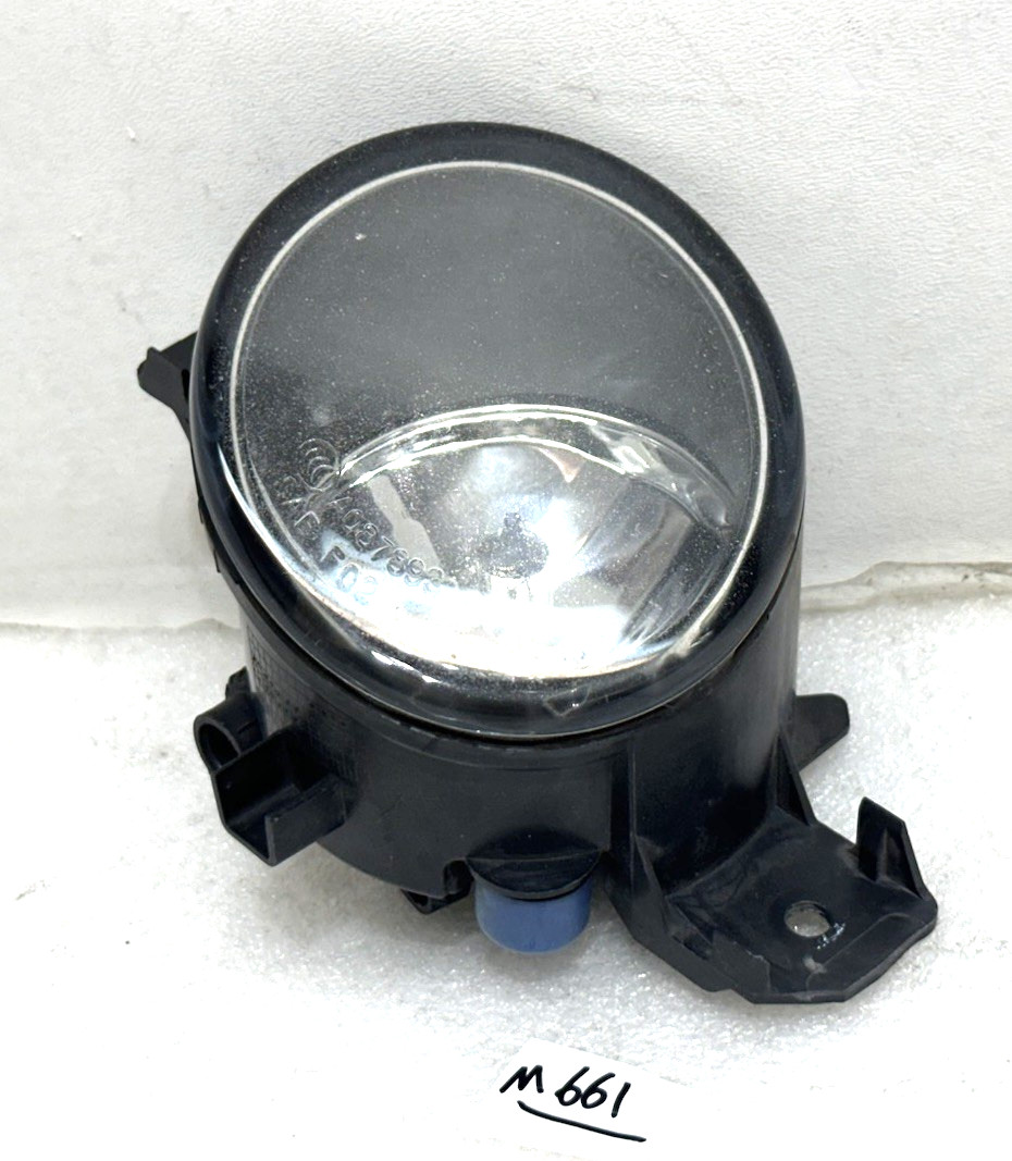 2012 - 2019 Nissan OEM Foglight Halogen Left Driver 261559B91D 2012 - 2019 Nissan OEM Foglight Halogen Left Driver 261559B91D