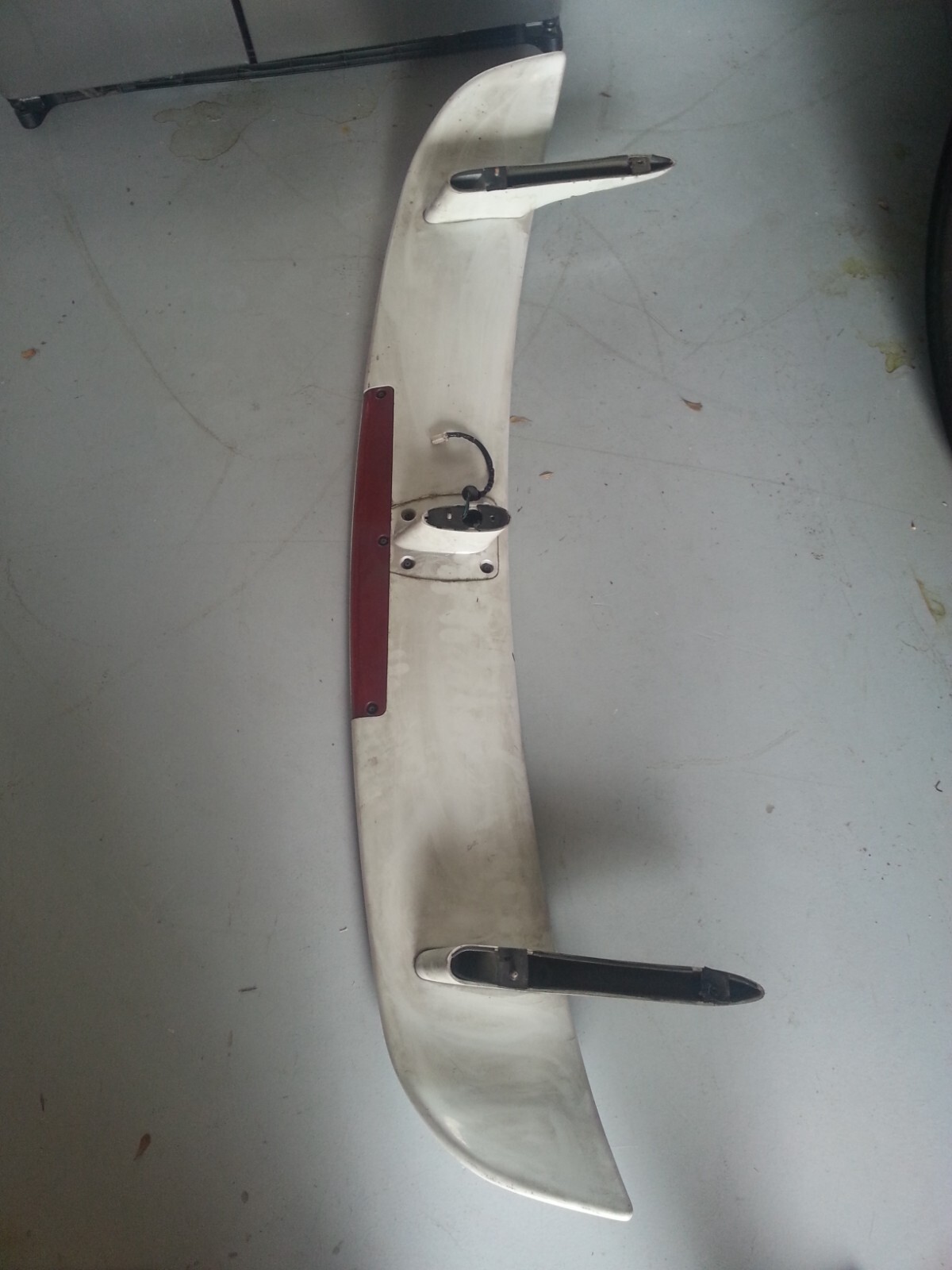 Factory original 90-94 MITSUBISHI 3000GT REAR SPOILER WITH 3RD BRAKE LIGHT OEM Factory original 90-94 MITSUBISHI 3000GT REAR SPOILER WITH 3RD BRAKE LIGHT OEM