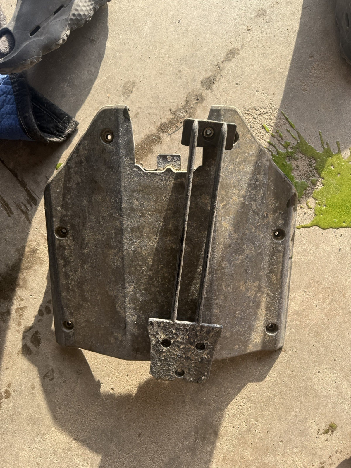 2002 SEA-DOO GTX 4-TEC Ride Plate Assembly with intake grate 271001318 2002 SEA-DOO GTX 4-TEC Ride Plate Assembly with intake grate 271001318