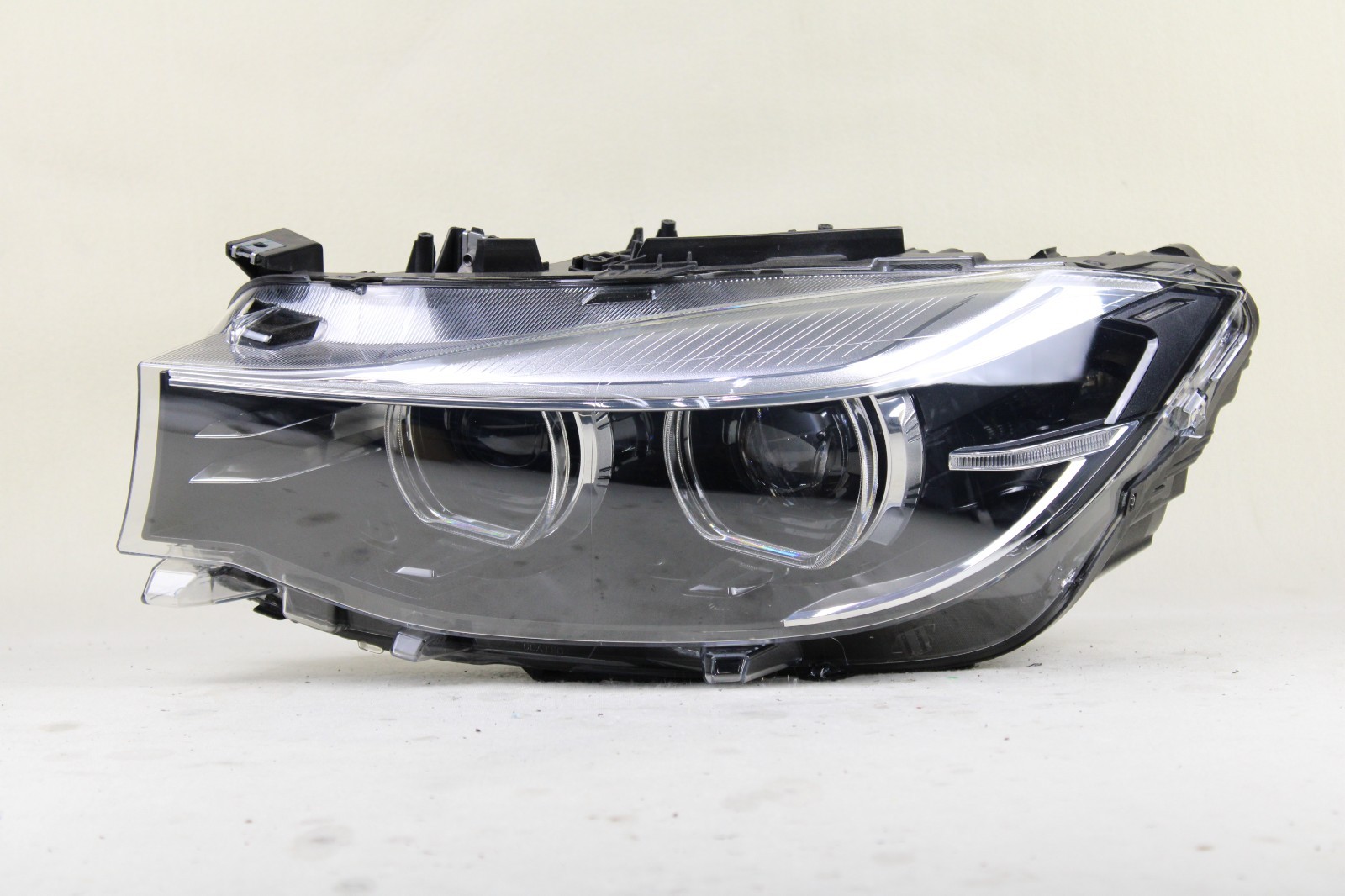 Perfect 2017 - 2019 BMW F34 330i 340i GT LH Left Projector LED Headlight OEM Perfect 2017 - 2019 BMW F34 330i 340i GT LH Left Projector LED Headlight OEM
