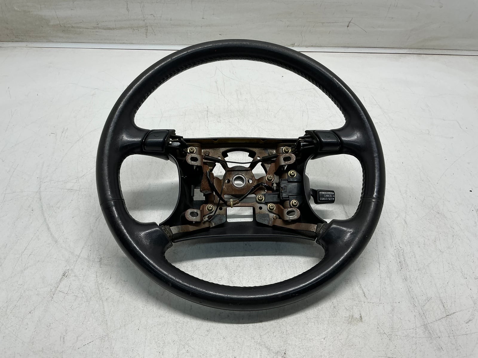 94-99 Mitsubishi 3000GT Steering Wheel W/ Cruise Control OEM CM 94-99 Mitsubishi 3000GT Steering Wheel W/ Cruise Control OEM CM