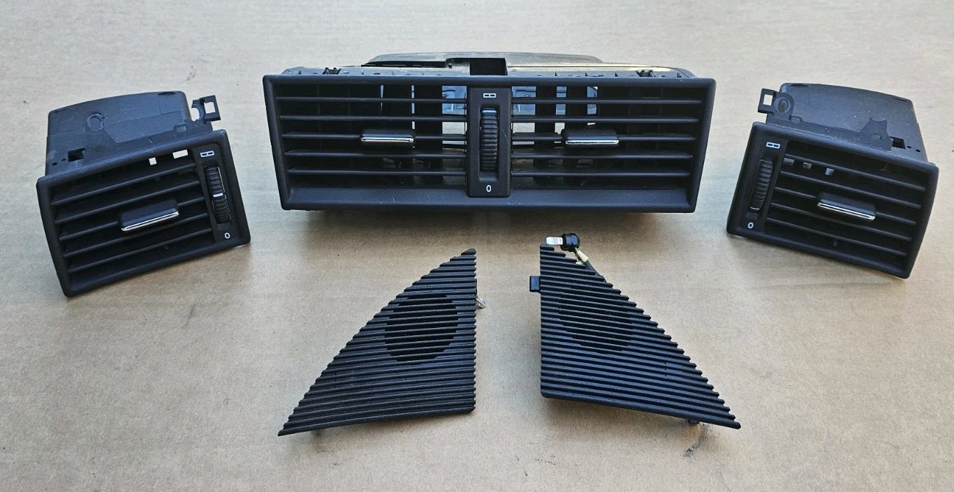 1994 2000 Mercedes W202 C Class Center RH LH Dash Vent /Dark Charcoal / C32 C280 1994 2000 Mercedes W202 C Class Center RH LH Dash Vent /Dark Charcoal / C32 C280