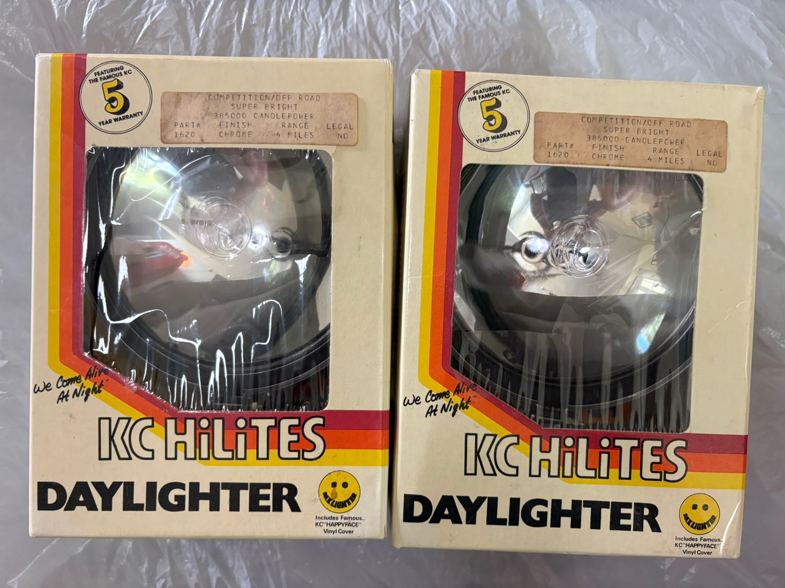 2 Vtg KC HiLites Daylighter #1620 Auxiliary NOS Sealed Vinyl Covers CHROME 2 Vtg KC HiLites Daylighter #1620 Auxiliary NOS Sealed Vinyl Covers CHROME