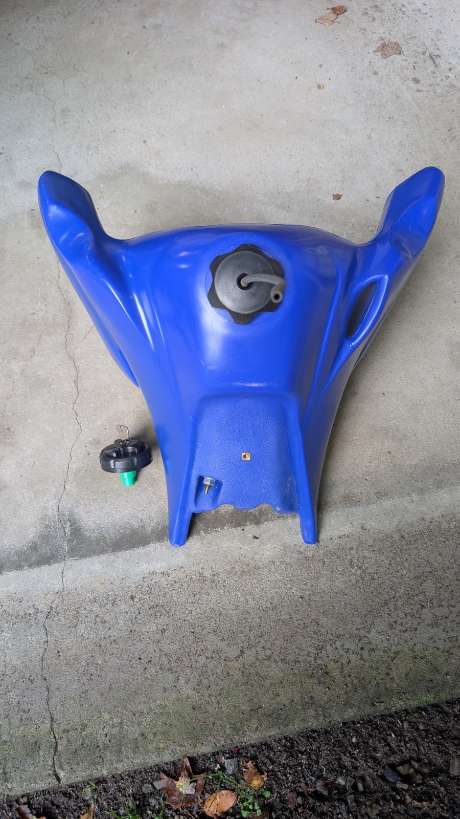 IMS 4.7 Gallon Tank for Yamaha WR250R IMS 4.7 Gallon Tank for Yamaha WR250R