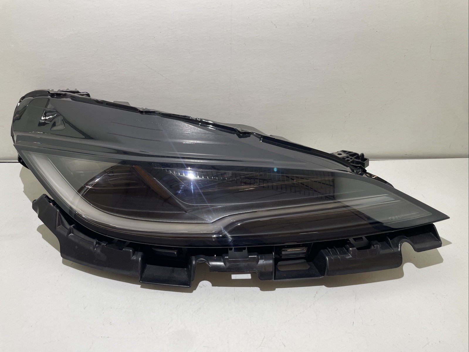 Complete 2024 2025 Tesla Model 3 Highland LED Headlight Passenger Right RH OEM