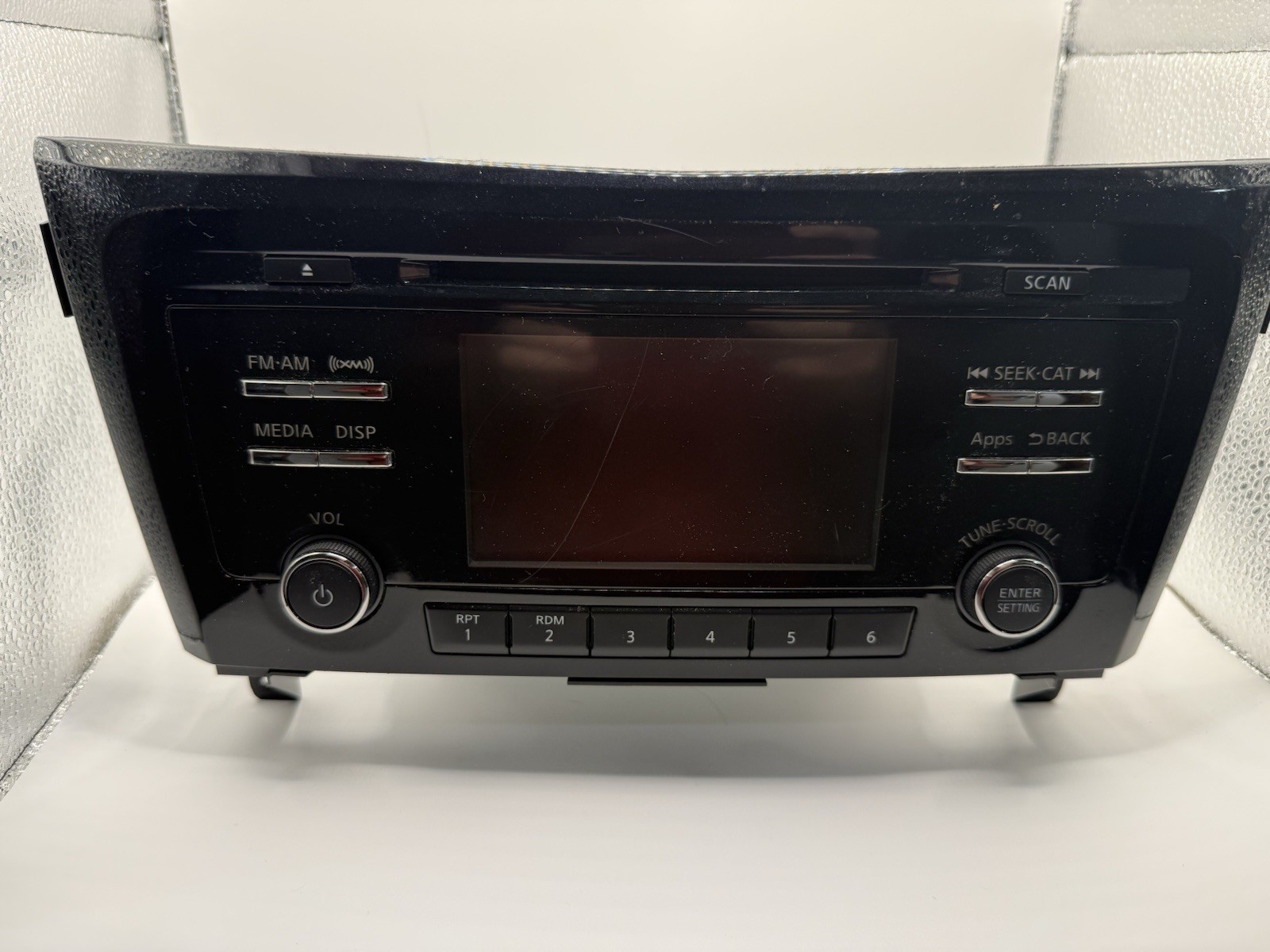 2016 Nissan Rogue Radio Control Unit w/ CD player & XM SAT (28185-9TB0A) OEM 2016 Nissan Rogue Radio Control Unit w/ CD player & XM SAT (28185-9TB0A) OEM