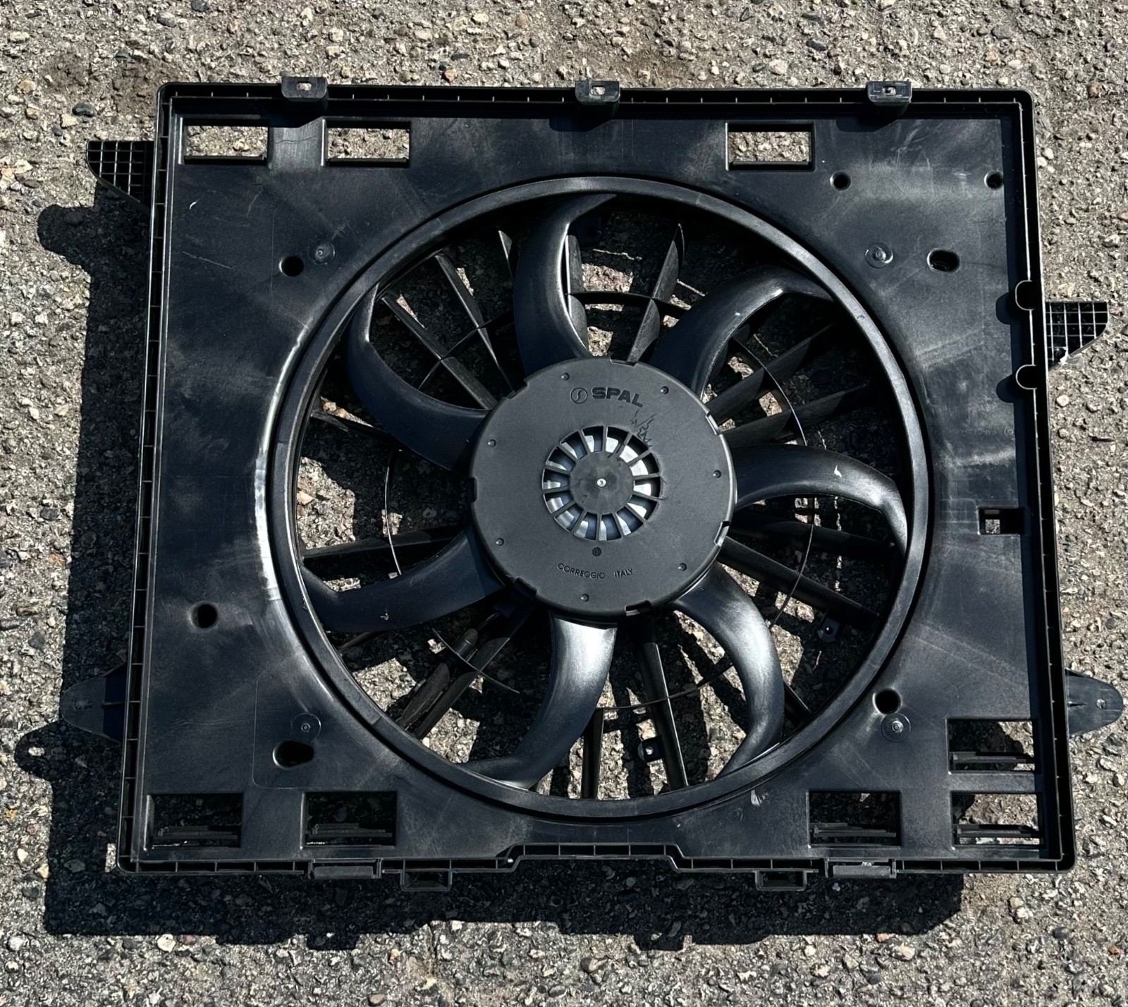 OEM GM Engine Radiator Cooling Fan Assembly 26461613 Traverse Acadia 2.5L L4 OEM GM Engine Radiator Cooling Fan Assembly 26461613 Traverse Acadia 2.5L L4