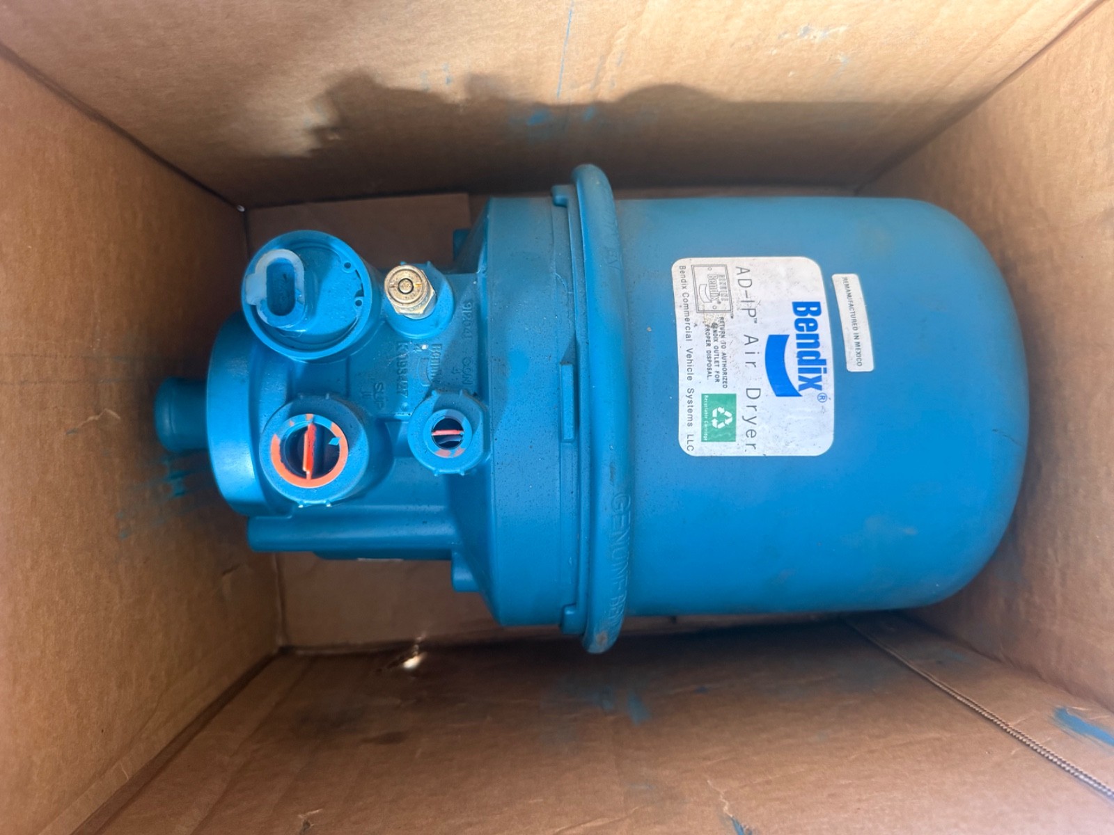 Bendix Air Dryer 109477 AD-IP brand new Bendix Air Dryer 109477 AD-IP brand new