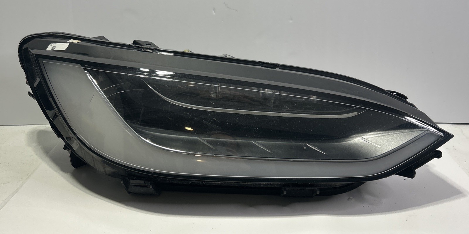 Nice 2016-2023 Tesla Model X Headlight Lamp Right Passenger Uplevel LED OEM