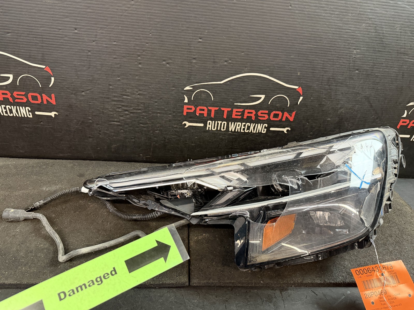 24-25 Audi Q8 *Damaged* Driver Left Muliple LED Matrix Design Head Light Lamp 24-25 Audi Q8 *Damaged* Driver Left Muliple LED Matrix Design Head Light Lamp