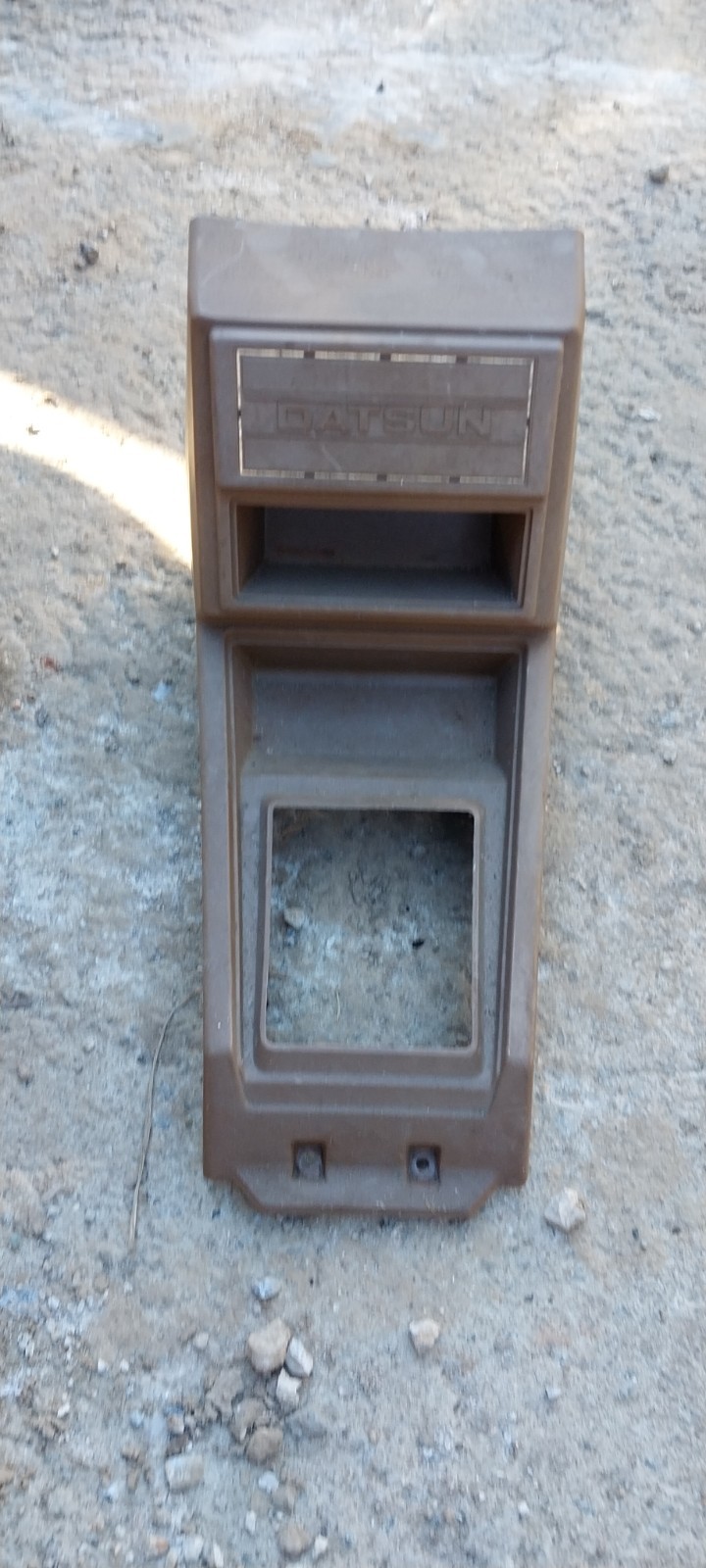 1980-1986 Datsun Nissan 720 Pickup Truck Front Center Floor Console Brown OEM