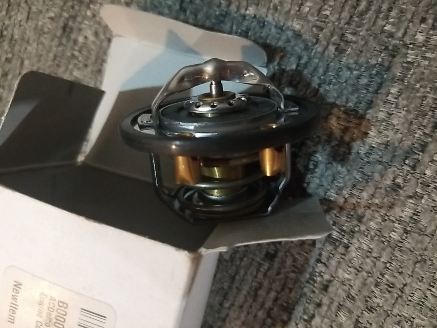 ACDelco 131-131 GM Original Equipment Engine Coolant Thermostat NEW ACDelco 131-131 GM Original Equipment Engine Coolant Thermostat NEW