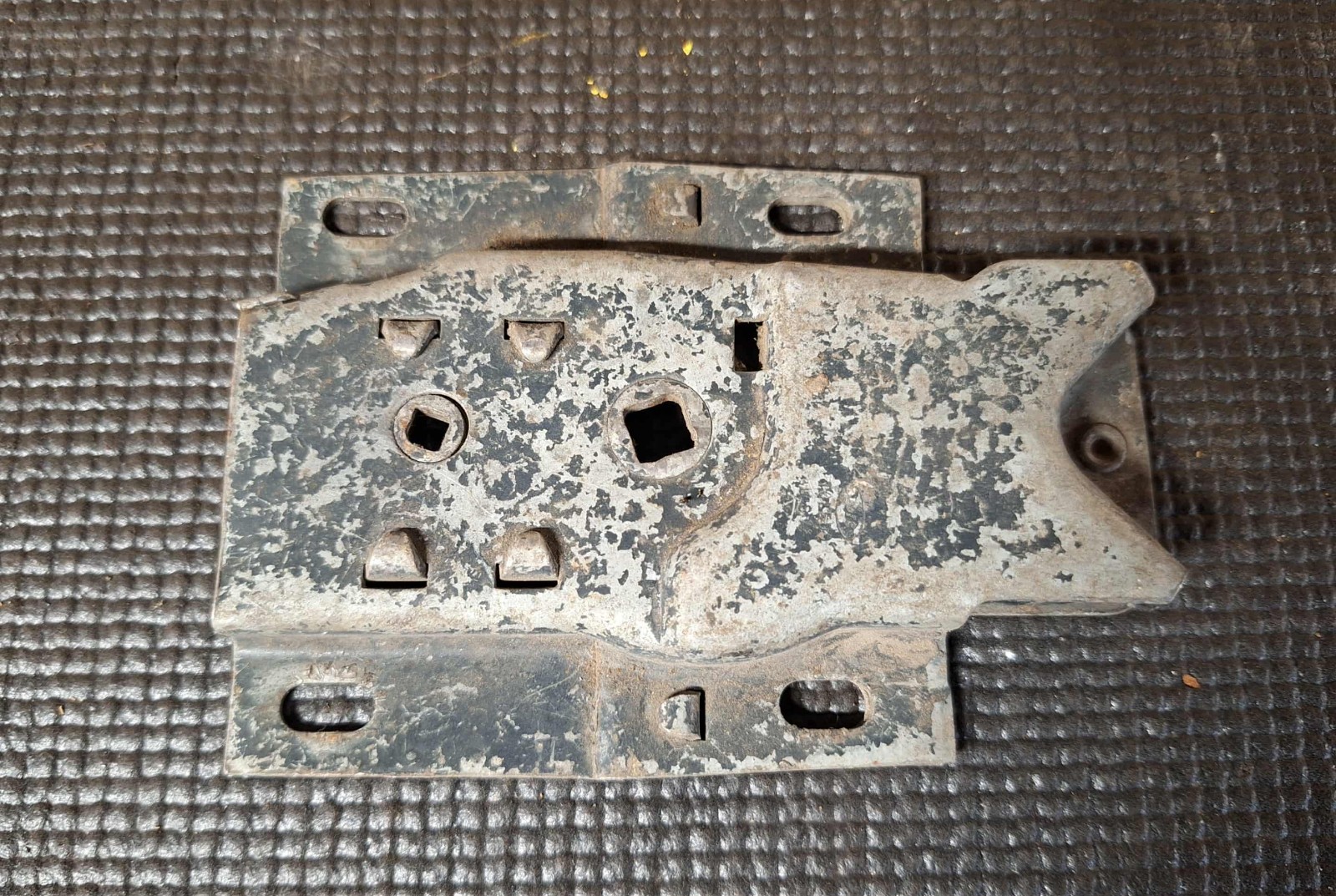 1940 - 1948 Mopar Dodge Plymouth Chrysler Trunk Lock Assembly 1940 - 1948 Mopar Dodge Plymouth Chrysler Trunk Lock Assembly