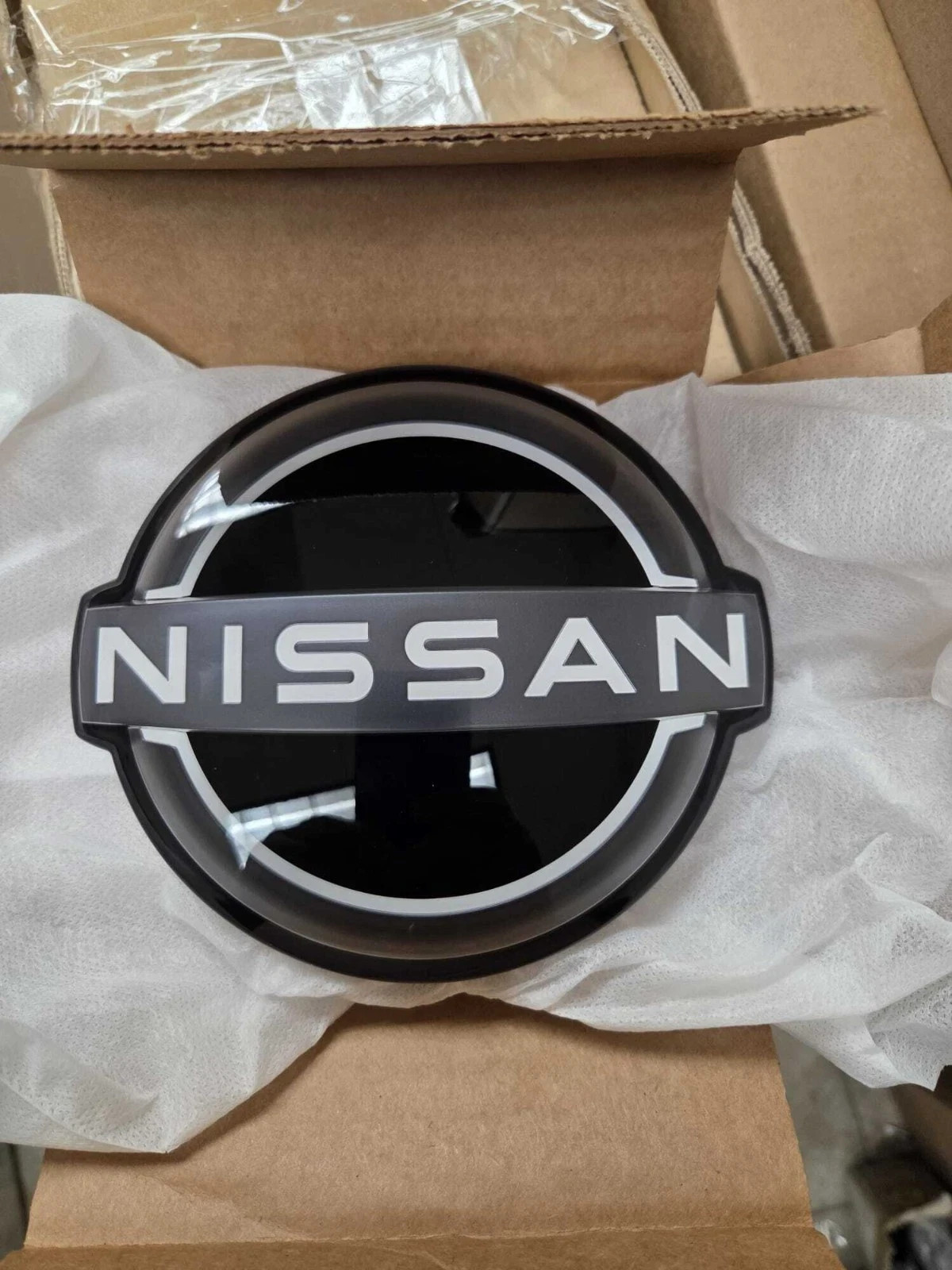USA Sale Nissan Altima 2023 - 2025 62889-9HF0A Front Grille Emblem Radar ACC USA Sale Nissan Altima 2023 - 2025 62889-9HF0A Front Grille Emblem Radar ACC