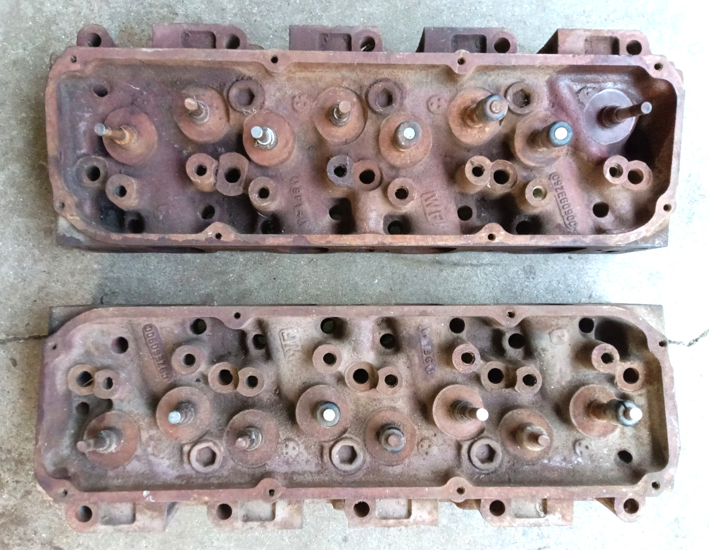 Vintage Pair of 1969 Ford Boss 302 Cylinder Heads C9ZE-6090-C Vintage Pair of 1969 Ford Boss 302 Cylinder Heads C9ZE-6090-C