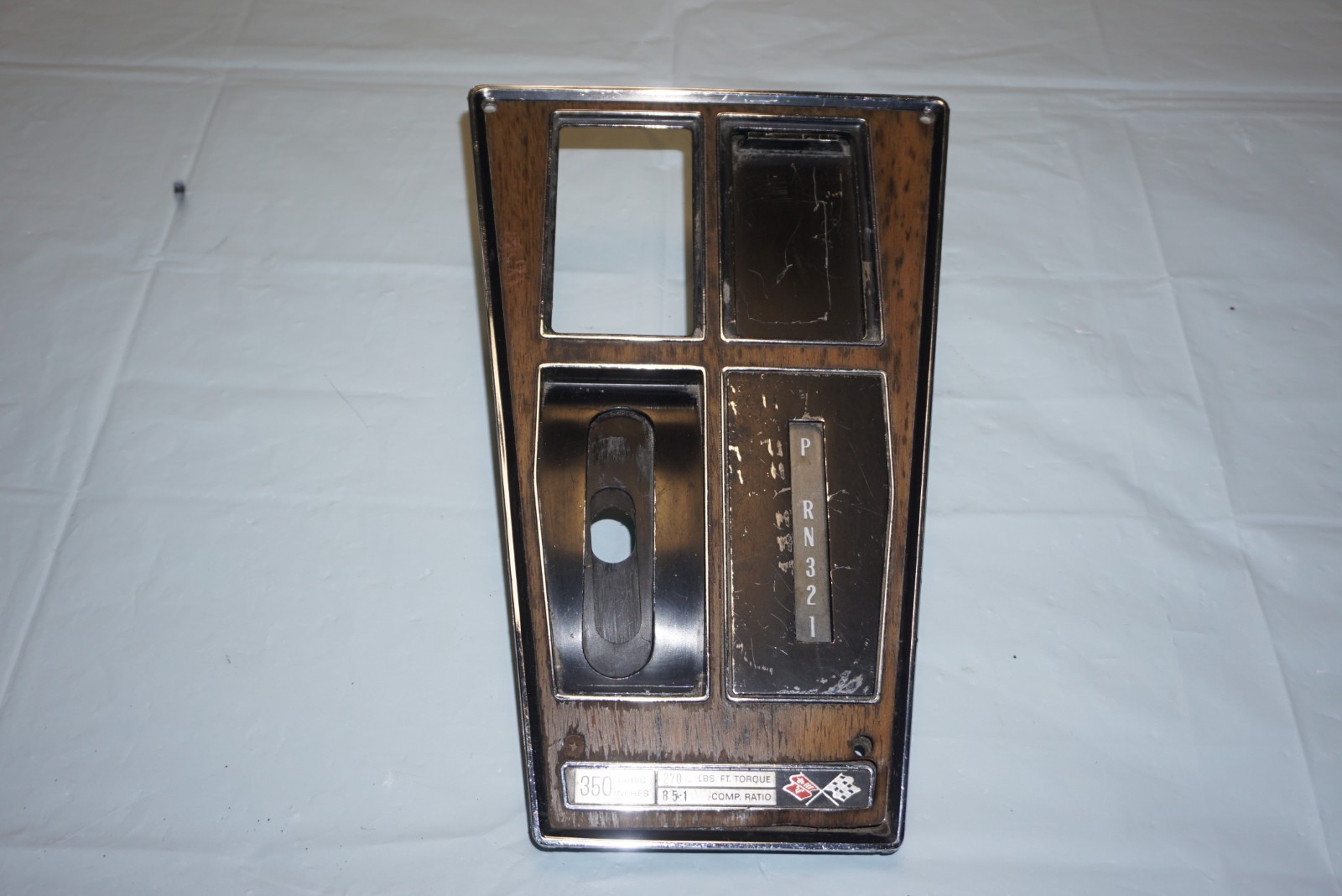 72 73 74 75 76 C3 Corvette Console Shift Plate Transmission w/ AC Original GM 72 73 74 75 76 C3 Corvette Console Shift Plate Transmission w/ AC Original GM