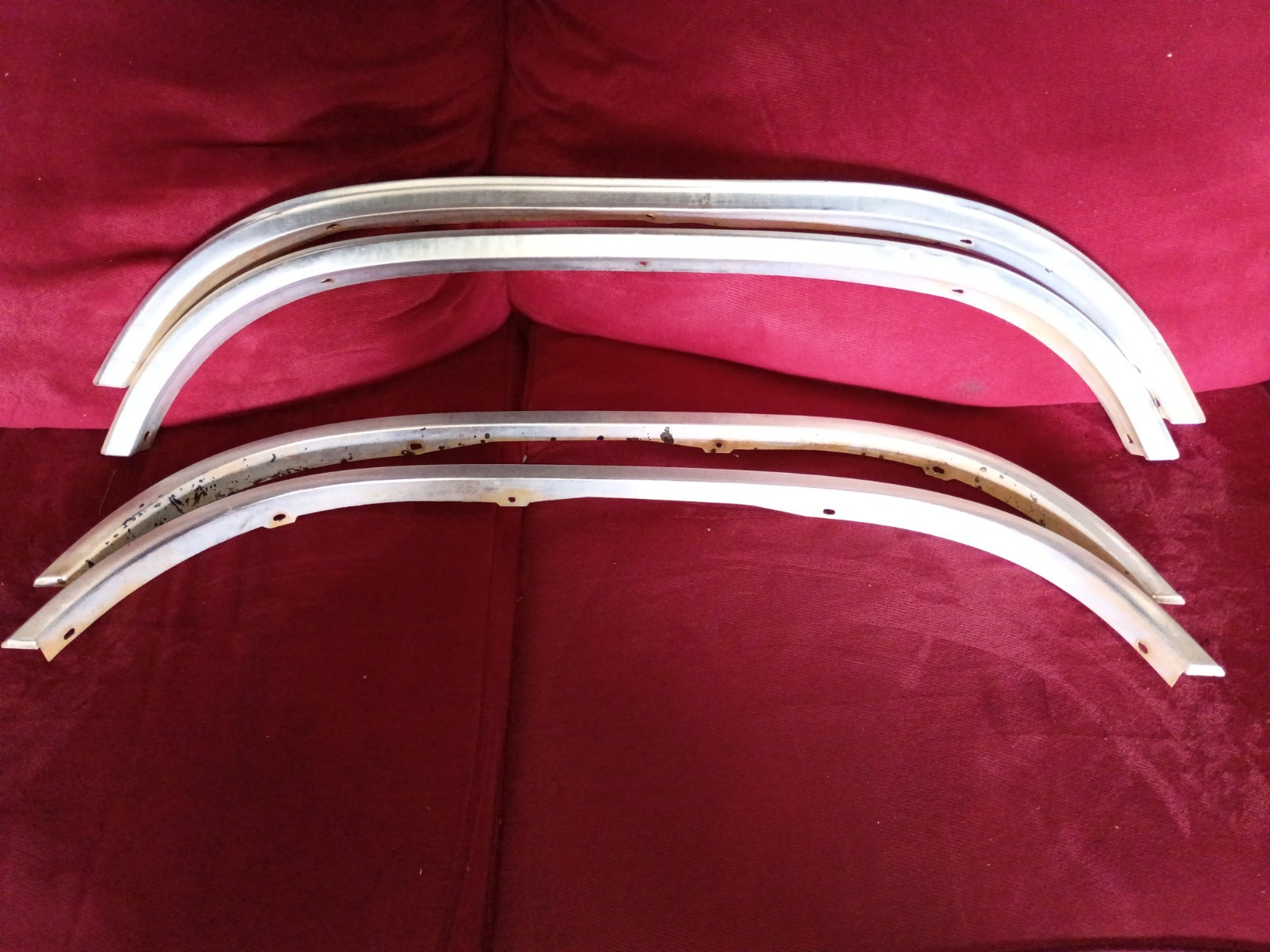 1981-1993 Dodge Ram D150 W150 Ramcharger Chrome Wheel Arch Molding Trim Truck 1981-1993 Dodge Ram D150 W150 Ramcharger Chrome Wheel Arch Molding Trim Truck
