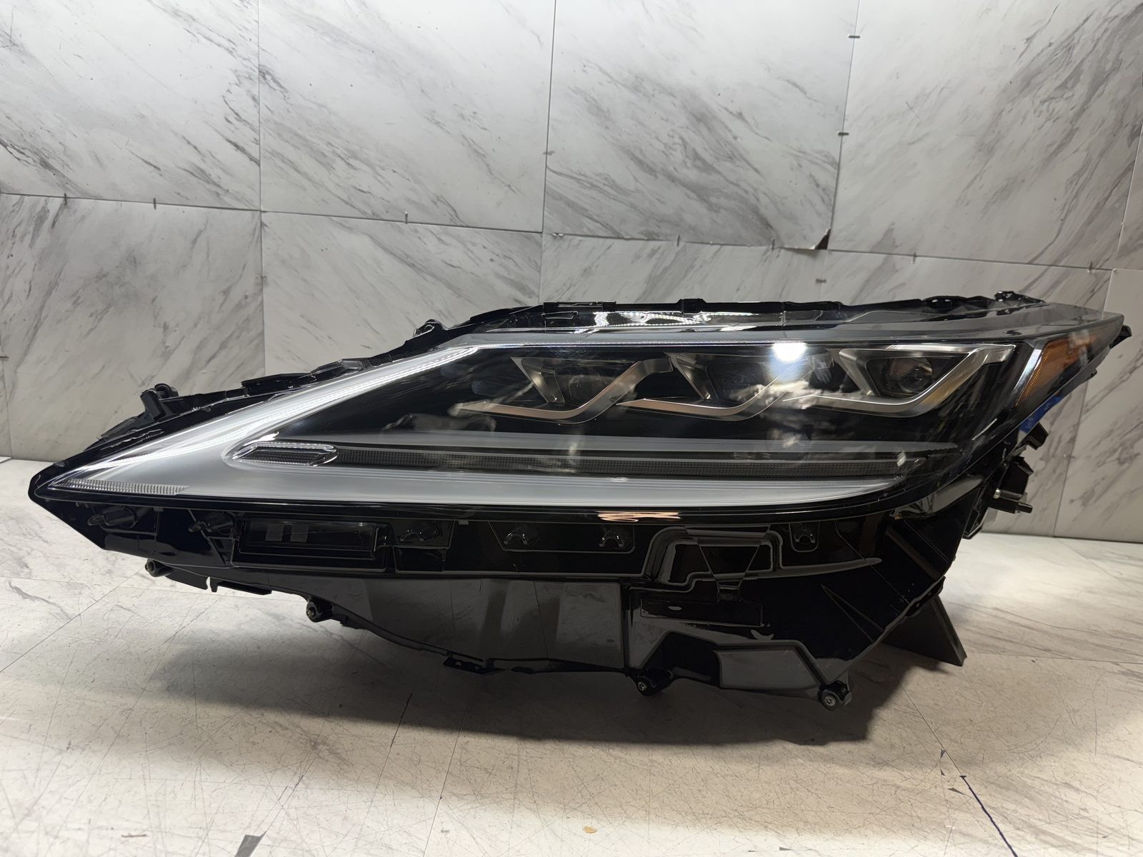 2020 2022 LEXUS RX350 RX450H HEADLIGHT OEM LEFT DRIVER SIDE TRIPLE BEAM LED LAMP