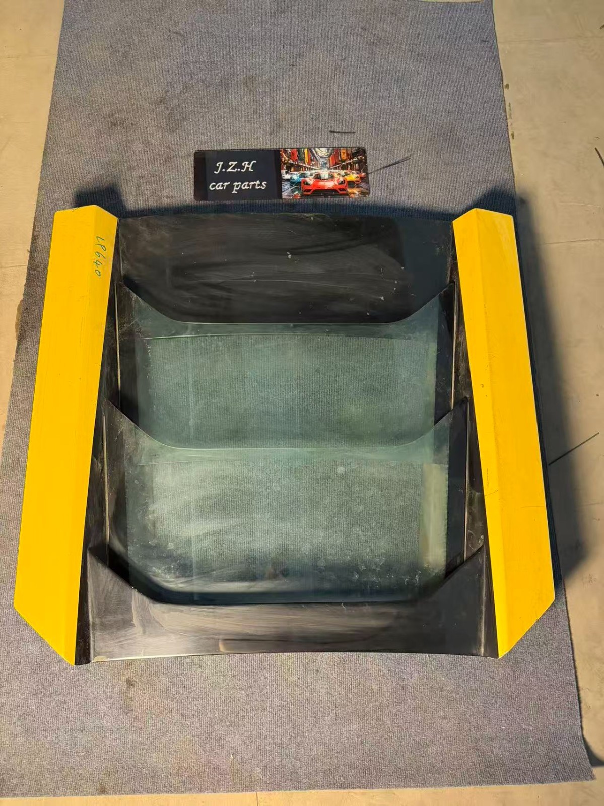 OEMLamborghini Murcielago LP640rear EngineGlass 418827023A 418827631A 418827632A OEMLamborghini Murcielago LP640rear EngineGlass 418827023A 418827631A 418827632A