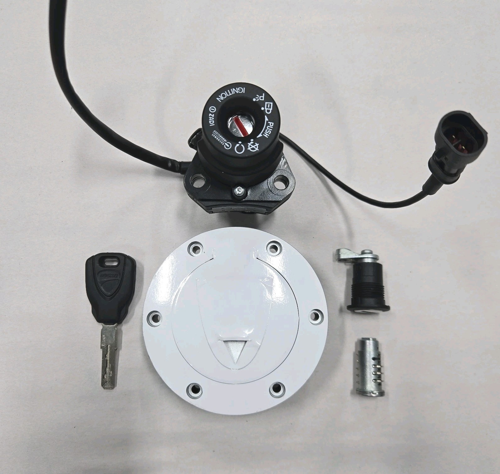 2017-2021 Ducati Multistrada 950 OEM Lock Set Ignition Switch Fuel Cap Kit 2017-2021 Ducati Multistrada 950 OEM Lock Set Ignition Switch Fuel Cap Kit