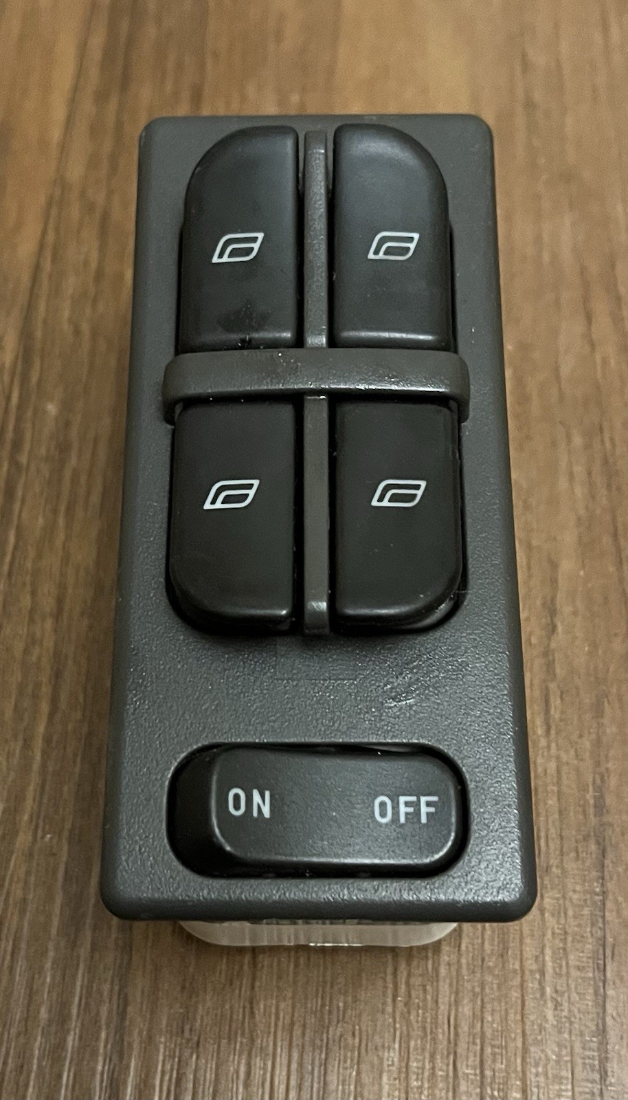 Saab 9-5 Aero Front Center Console Master Power Window Switch 2002-2005 OEM Saab 9-5 Aero Front Center Console Master Power Window Switch 2002-2005 OEM