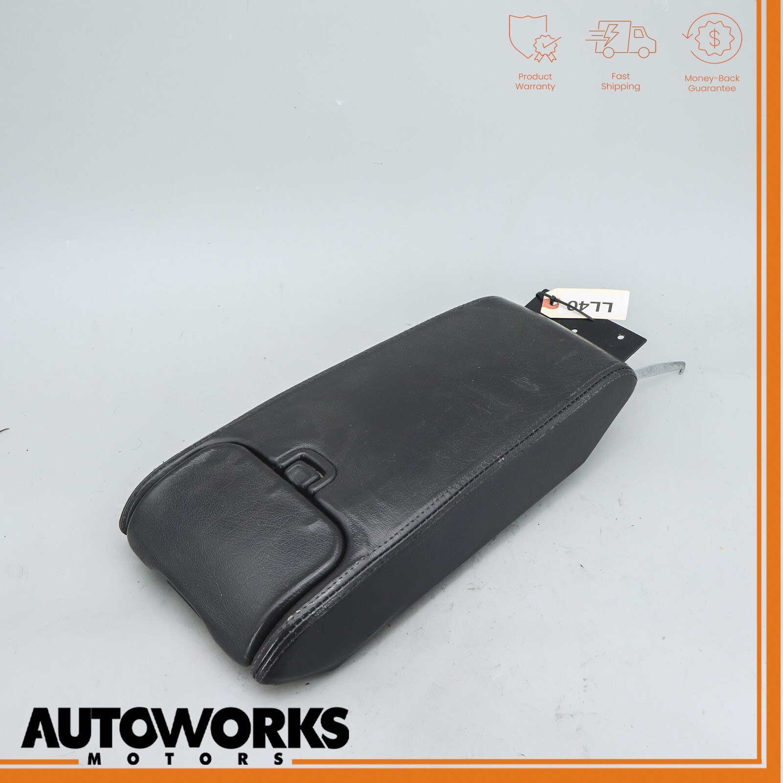 97-05 Jaguar XK8 XKR X100 Front Leather Center Console Arm Rest Lid LEG OEM 97-05 Jaguar XK8 XKR X100 Front Leather Center Console Arm Rest Lid LEG OEM