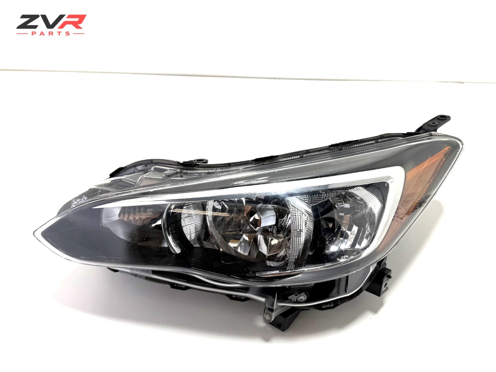 2018-2023 SUBARU CROSSTREK LH DRIVER HEADLIGHT HALOGEN 84001FL110 OEM