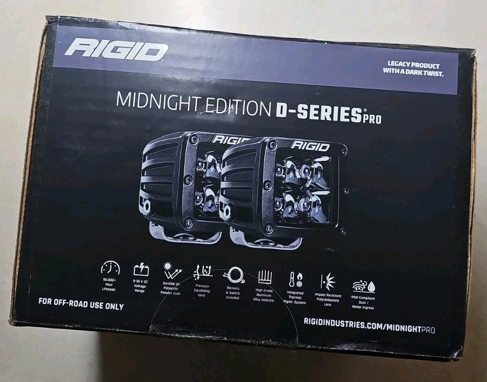 Rigid Industries D Series PRO Midnight Edition - Flush Mount - Pair Rigid Industries D Series PRO Midnight Edition - Flush Mount - Pair