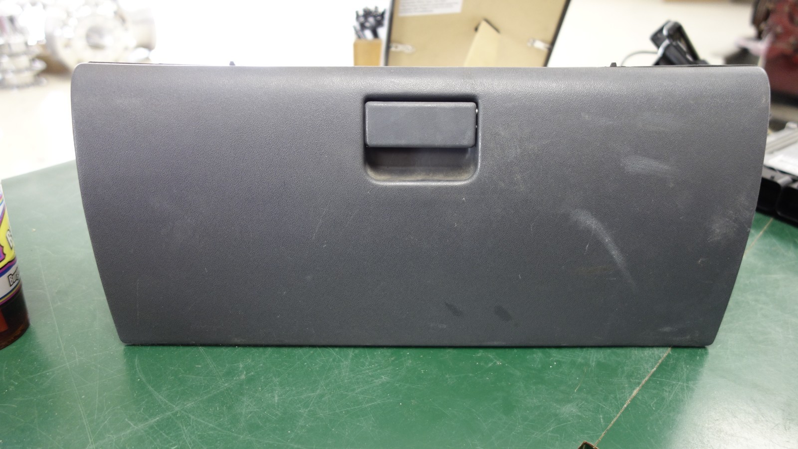 ISUZU W4500 NPR USED Interior Dash Glove Box Storage OEM ISUZU W4500 NPR USED Interior Dash Glove Box Storage OEM