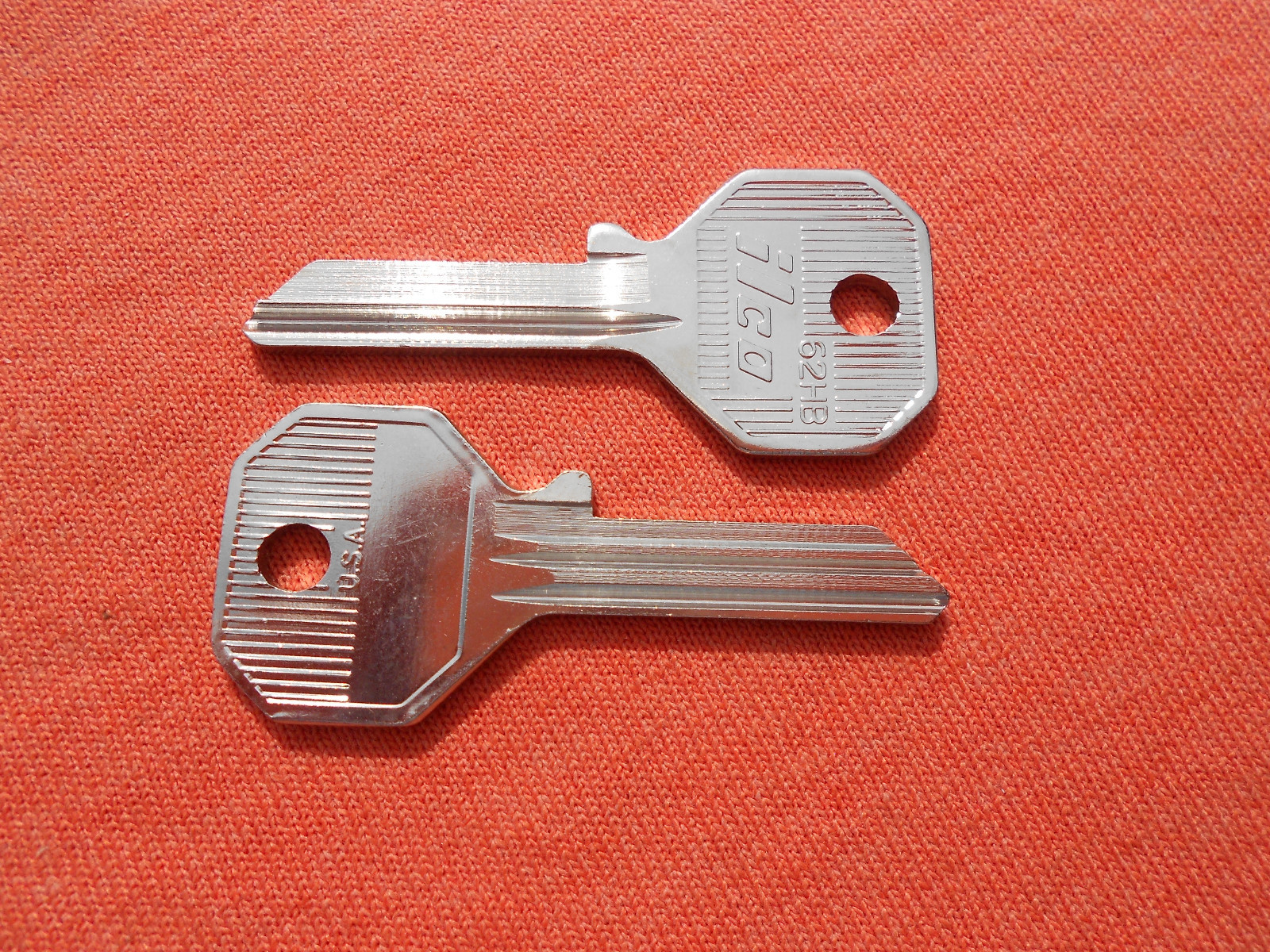 2- ROLLS ROYCE SILVER SHADOW SILVER CLOUD BENTLEY KEY BLANKS 1955 - 1969 2- ROLLS ROYCE SILVER SHADOW SILVER CLOUD BENTLEY KEY BLANKS 1955 - 1969