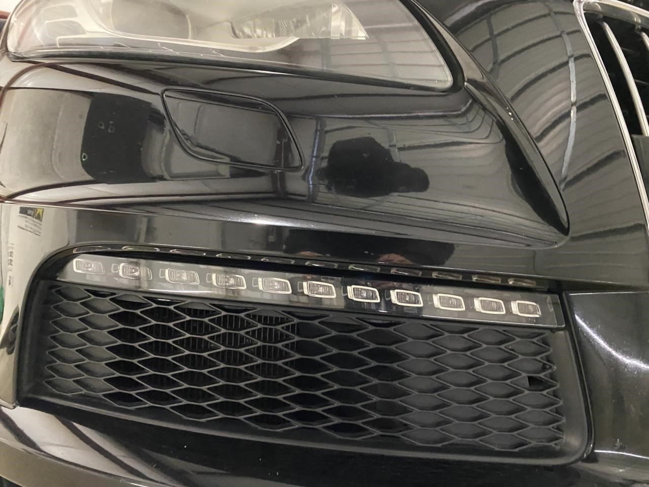 Passenger Corner/Park Light Park Lamp-turn Signal Fits 10-15 AUDI Q7 2014630