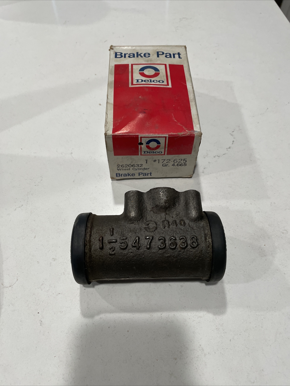NOS GM 2620632 1971-72 Chevrolet Truck Series 40 50 Left Rear Wheel Cylinder OEM