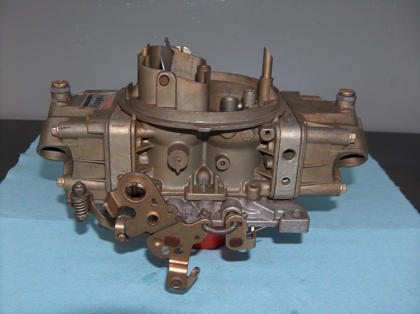 Holley 650 cfm Double Pumper 4 Barrel Carburetor 4777-2 Carb w/Elec Choke Used Holley 650 cfm Double Pumper 4 Barrel Carburetor 4777-2 Carb w/Elec Choke Used