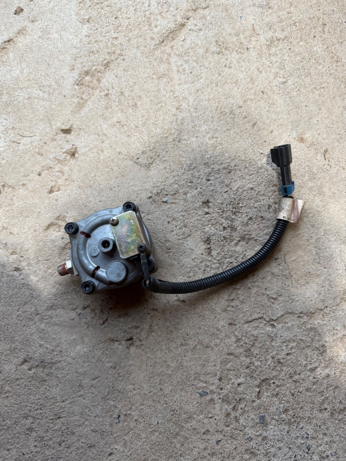 109063 BENDIX DV-2 12V AUTOMATIC RESERVOIR DRAIN 109063 BENDIX DV-2 12V AUTOMATIC RESERVOIR DRAIN