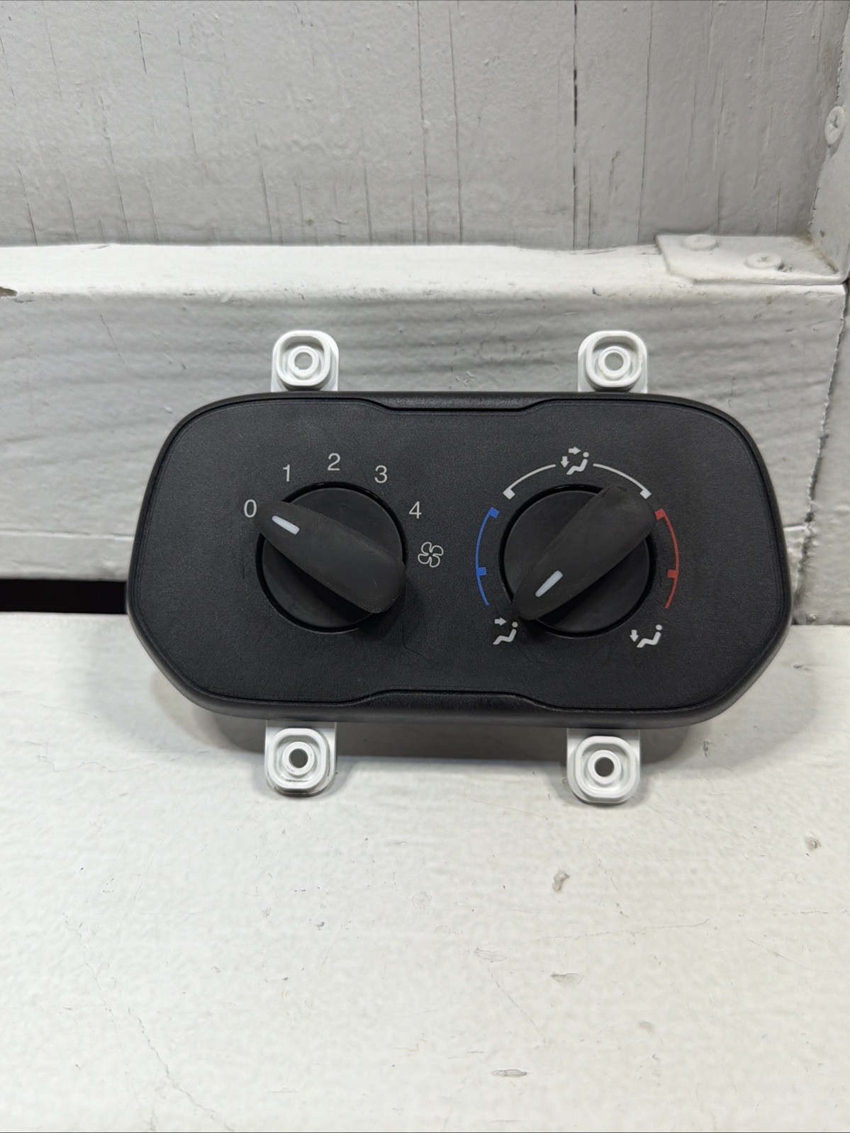 2014-2018 Ford Transit Connect Rear A/C Air Heater Temperature Climate Control 2014-2018 Ford Transit Connect Rear A/C Air Heater Temperature Climate Control