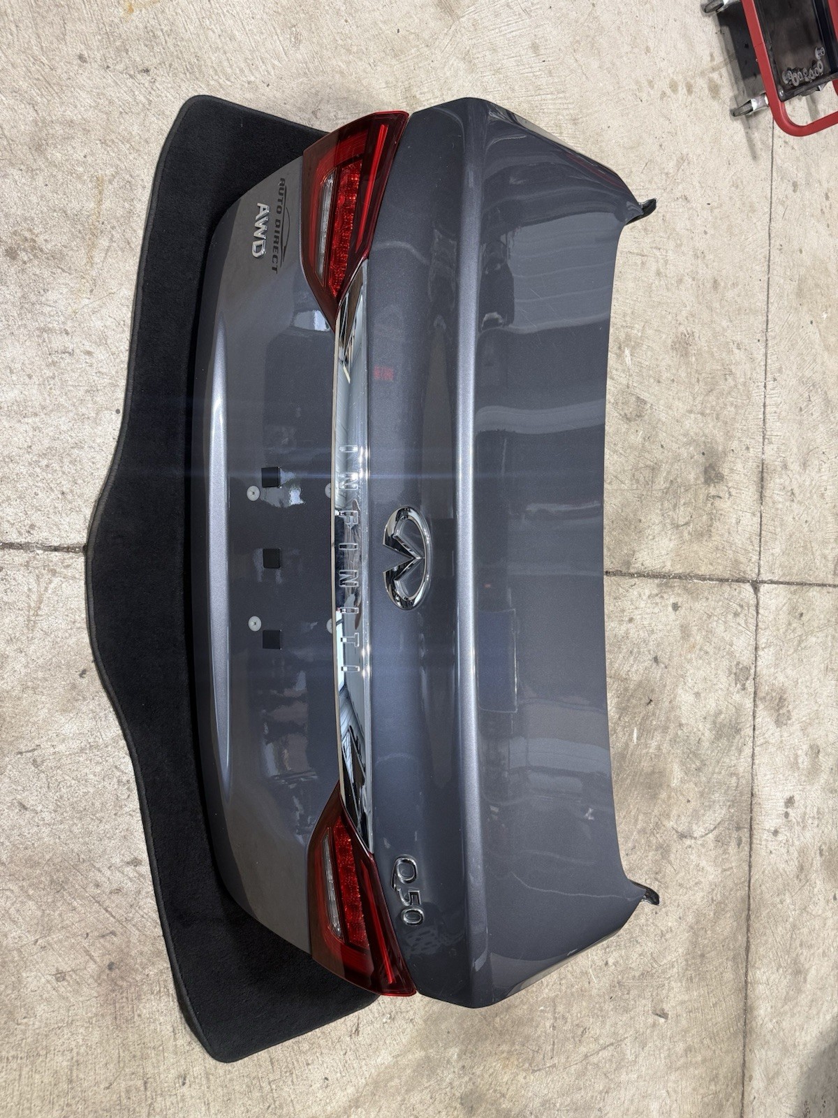 18-24 INFINITI Q50 REAR TRUNK LID DECK TAILGATE SILVER ASSEMBLY OEM - GRAY_KAD 18-24 INFINITI Q50 REAR TRUNK LID DECK TAILGATE SILVER ASSEMBLY OEM - GRAY_KAD