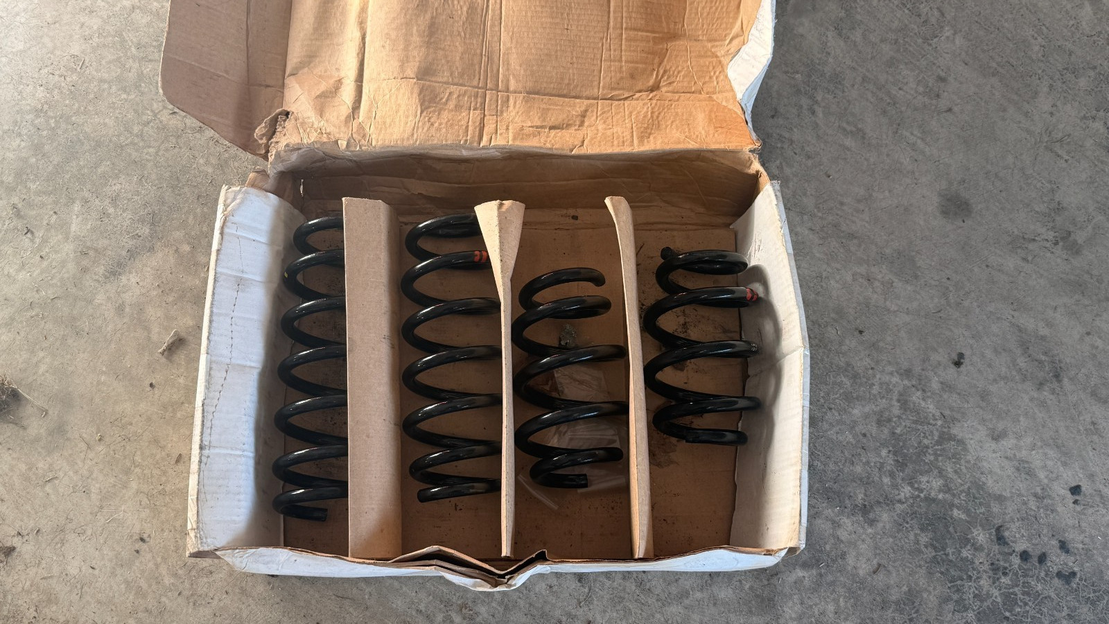 H&R Sport Springs 08-15 Audi R8/R8 Cabrio V8/V10 Lowering Kit Plug-N-Play New H&R Sport Springs 08-15 Audi R8/R8 Cabrio V8/V10 Lowering Kit Plug-N-Play New