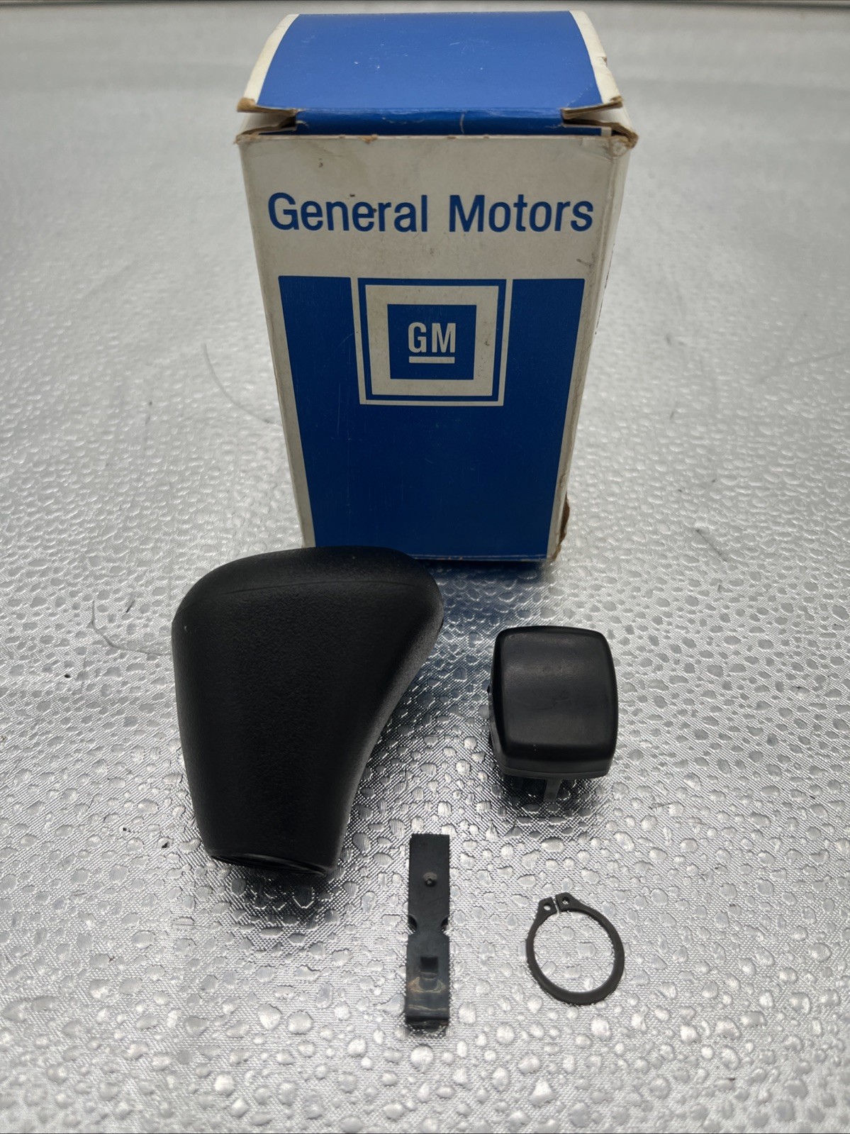 1984 Chevrolet Corvette C4 Automatic Shift Knob Vinyl GM OEM 10079858 NOS NCRS 1984 Chevrolet Corvette C4 Automatic Shift Knob Vinyl GM OEM 10079858 NOS NCRS