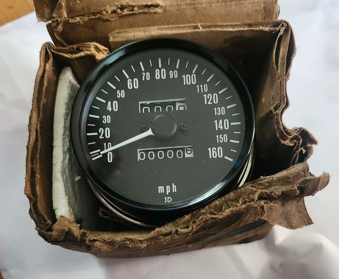 NEW OEM 25005-121 NOS Kawasaki Z1 900 Speedometer 1975 Z1 76 KZ900 #AT NEW OEM 25005-121 NOS Kawasaki Z1 900 Speedometer 1975 Z1 76 KZ900 #AT
