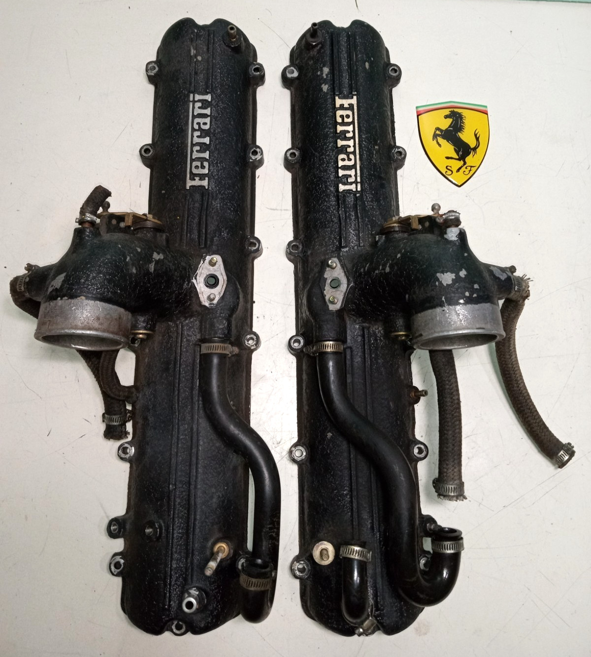 Ferrari 400i Engine Cylinder Head Valve Covers_113278_113943_Pair_GENUINE Ferrari 400i Engine Cylinder Head Valve Covers_113278_113943_Pair_GENUINE