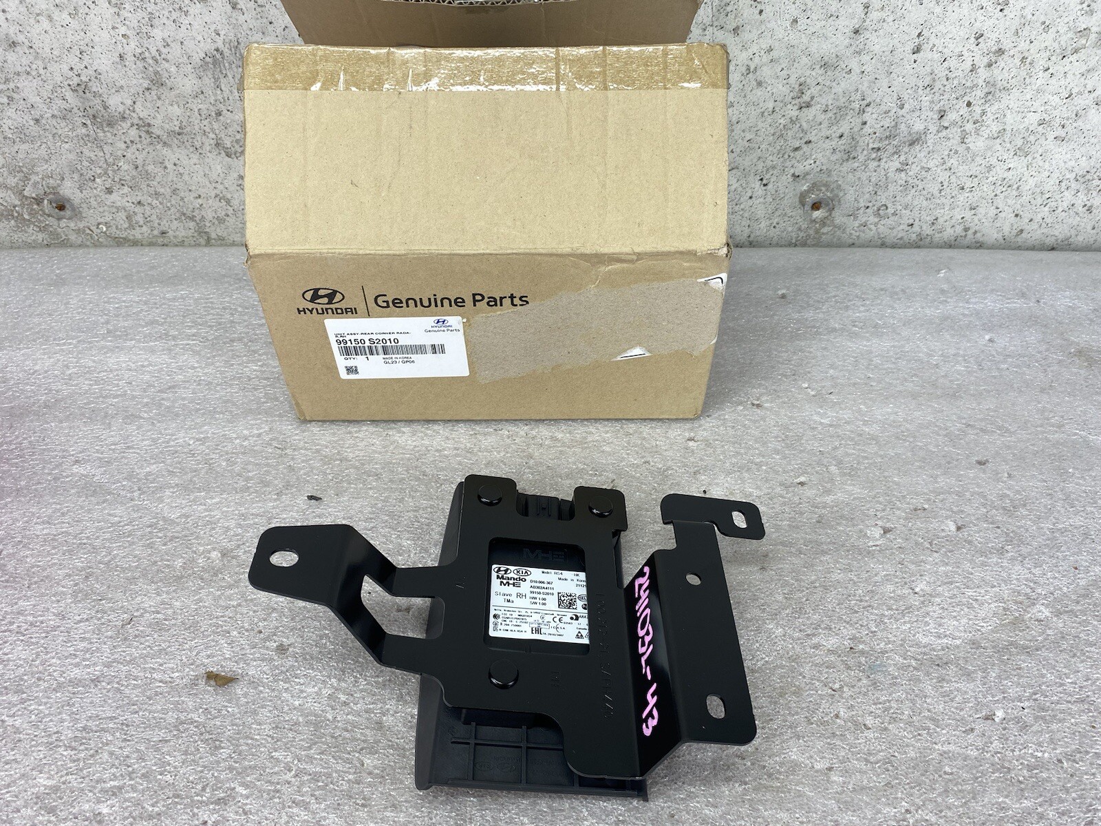 New OEM 19 20 Hyundai Santa Fe Blind Spot Warning Sensor 99150S2010- Right Rear