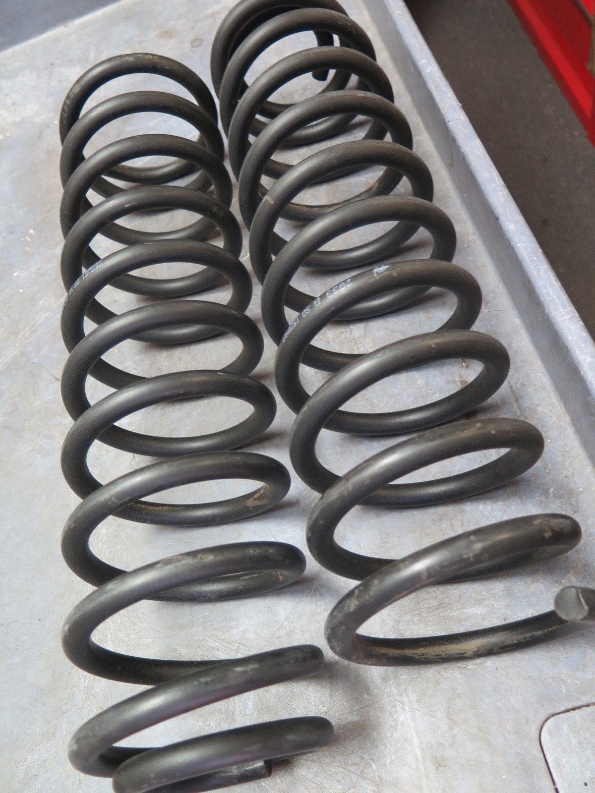 Arb Old Man Emu Coil Spring Pair / 2933 (18-B1) Arb Old Man Emu Coil Spring Pair / 2933 (18-B1)