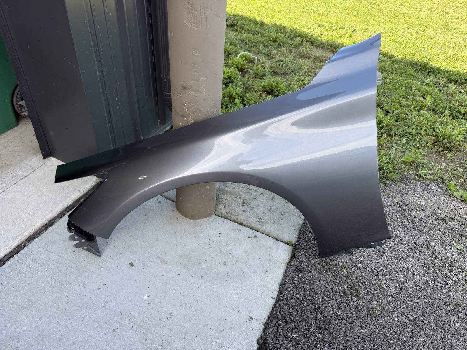 2014-2023 INFINITI Q50 FRONT LEFT DRIVER SIDE FENDER / GRAY - KAD OEM 2014-2023 INFINITI Q50 FRONT LEFT DRIVER SIDE FENDER / GRAY - KAD OEM