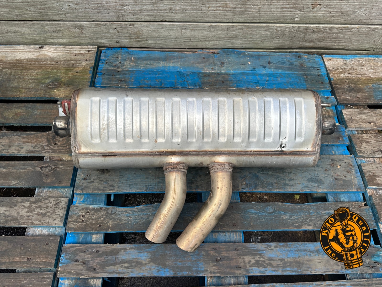 2019-2026 PORSCHE CAYENNE - REAR EXHAUST MUFFLER OEM 75 kmiles
